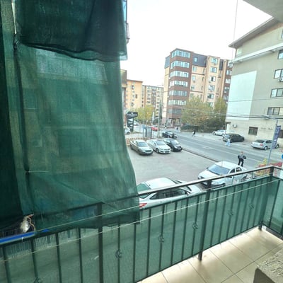 Alquiler de un acogedor apartamento de 2 habitaciones con balcón, Bucarest, Rumanía